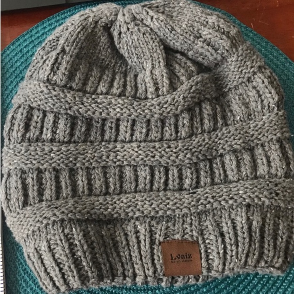 COPY - Lvaiz Winter Knitted Satin Lined Beanie Hat for Women Slouchy Cable Bean…